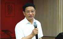 yy易游体育集团举行“学习优秀传统文化 提升精神境界”的专题报告会